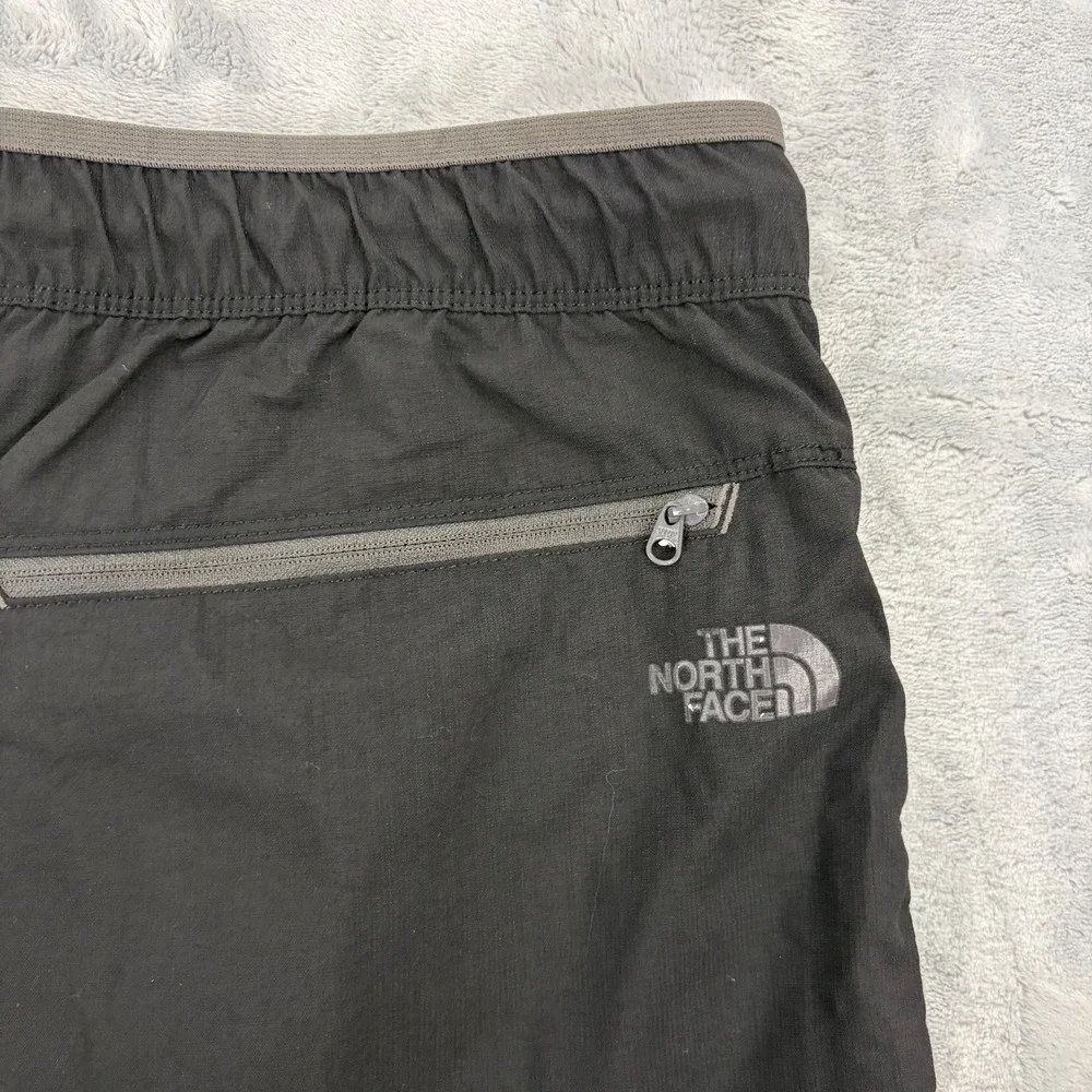 THE North Face Shorts Mens Size 2XL Outdoors Pockets Logo Pockets Black